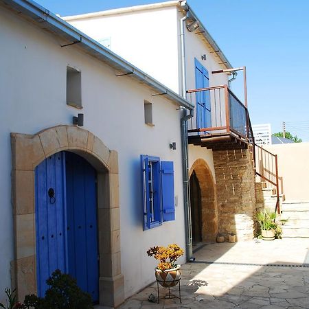 To Archontiko Tis Anastasias Athienou Exterior photo