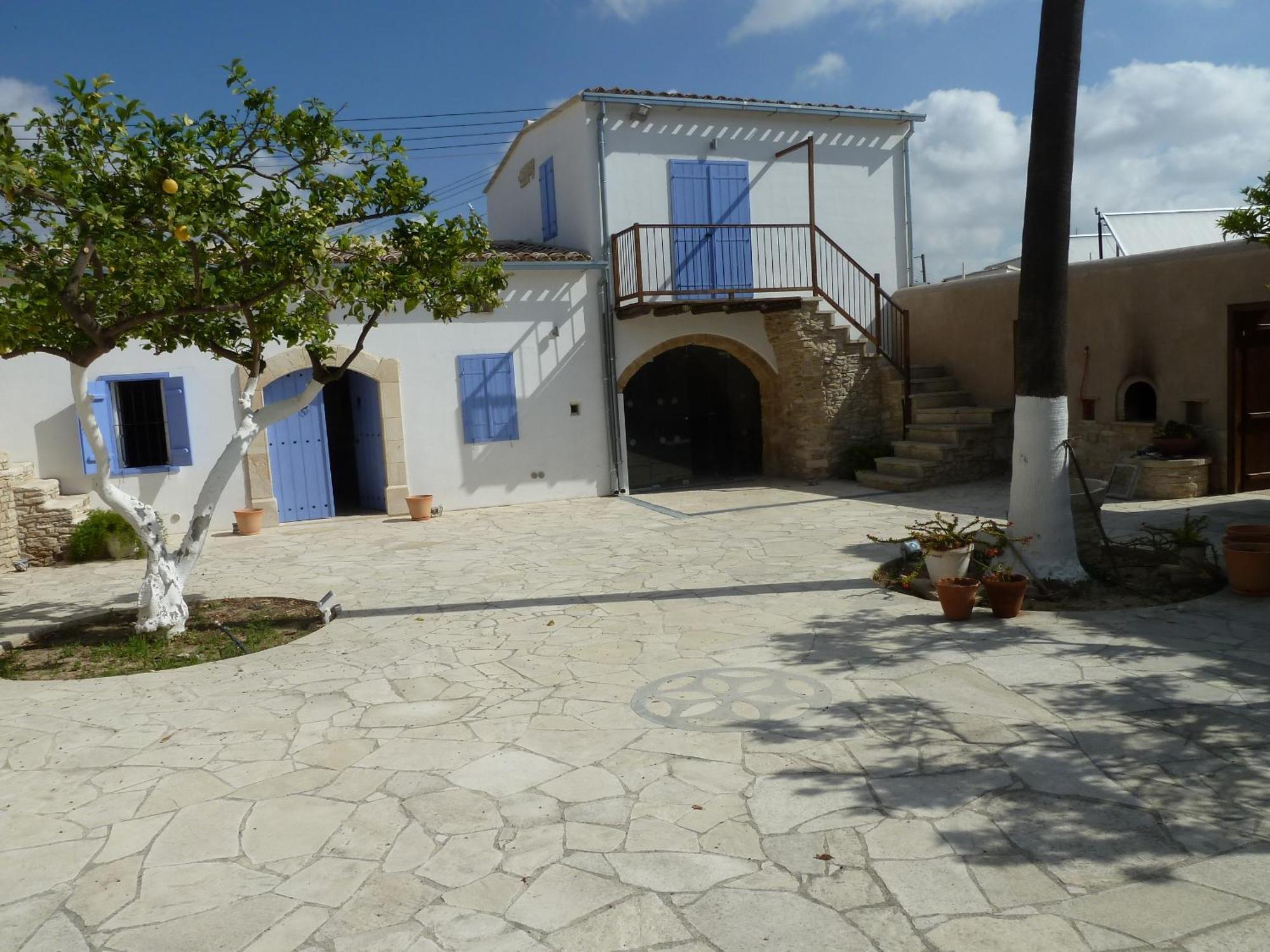 To Archontiko Tis Anastasias Athienou Exterior photo