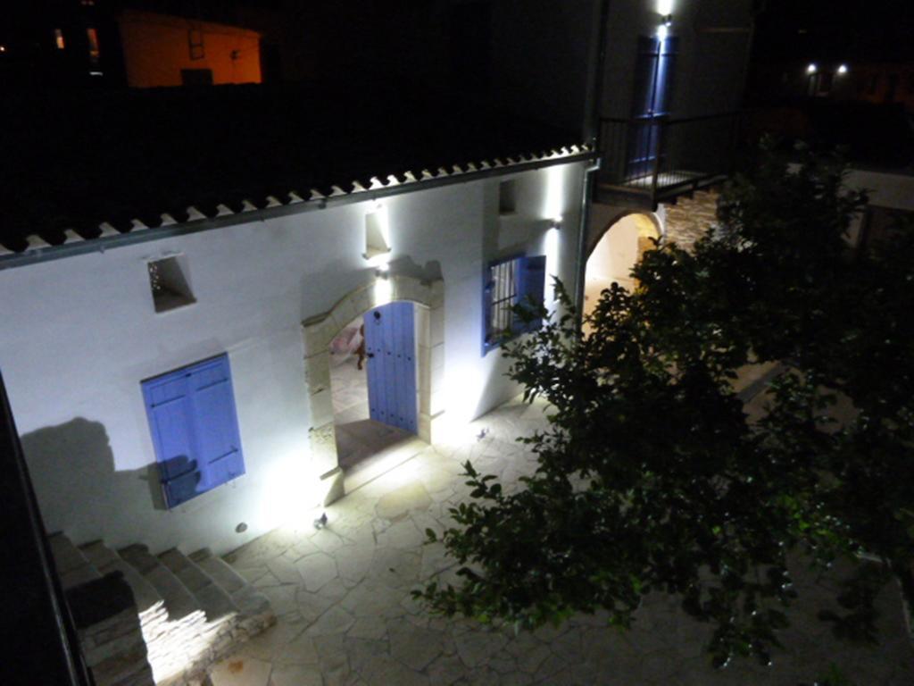 To Archontiko Tis Anastasias Athienou Exterior photo
